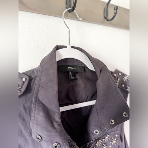 Forever 21 Cargo Utility Vest - Picture 5 of 5